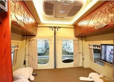 內(nèi)飾滿滿中國(guó)風(fēng)，法瑞德進(jìn)口依維柯B型房車
